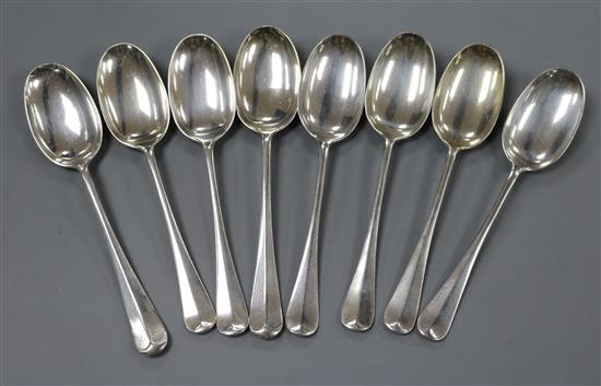 A set of six Edwardian silver rat tail dessert spoons, William Hutton & Sons, London, 1905 and two others 13.5 oz.